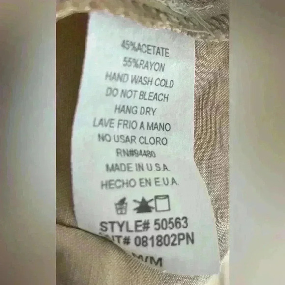 Just In Time women’s champagne colored satiny, fit and flare skirt; size M - Picture 6 of 6